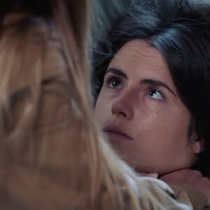 Clémence Lassalas et Emma Smet dans la série "Demain nous appartient", sur TF1.