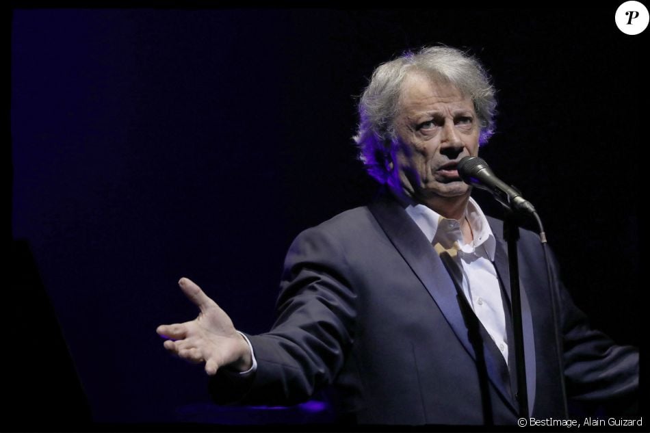 Exclusif Hervé Vilard Hervé Vilard en concert à l'Olympia lors de sa tournée d'adieu Exclusif Hervé Vilard Hervé Vilard en concert à l'Olympia lors de sa tournée d'adieu