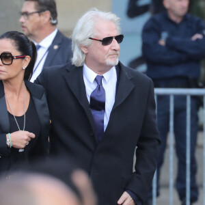 Patrick Sébastien et sa femme Nathalie (dite Nana) - Arrivées en l'église Saint-Sulpice pour les obsèques de l'ancien président de la République Jacques Chirac à Paris. Un service solennel sera présidé par le président de la République. Le 30 septembre 2019 © Dominique Jacovides / Bestimage