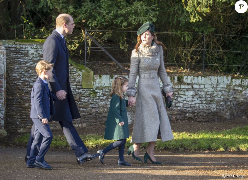 Le prince William, duc de Cambridge, et Catherine (Kate) Middleton, duchesse de Cambridge, la princesse Charlotte de Cambridge et le prince George de Cambridge lors de la messe de Noël en l&#039;église Sainte-Marie-Madeleine à Sandringham au Royaume-Uni, le 25 décembre 2019.   