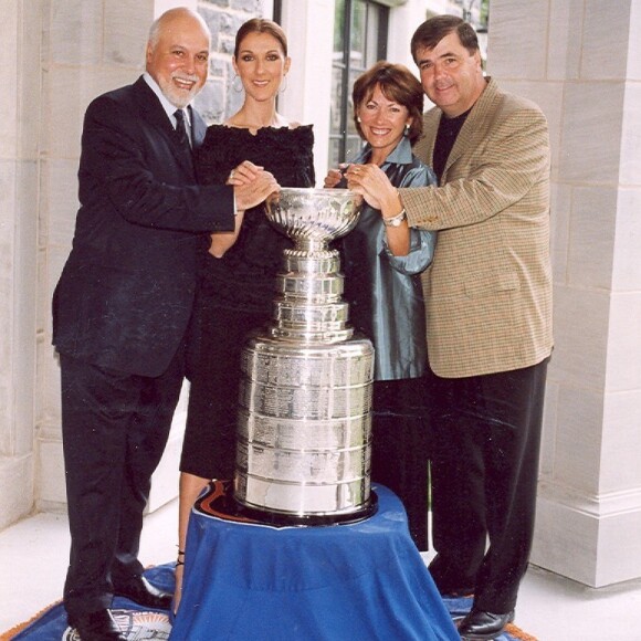 Photo souvenir de Céline Dion, René Angélil, Pierre Lacroix et son épouse Colombe, sur Instagram, décembre 2020.