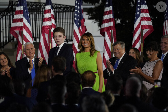 Mike Pence, Barron Trump et la First lady Melania Trump - Donald Trump lors de l'investiture pour le parti républicain à Washington en présence de sa famille le 27 Août 2020.
