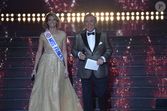 Sylvie Tellier et Jean-Pierre Foucault - élection de Miss France 2021 sur TF1 le 19 décembre 2020