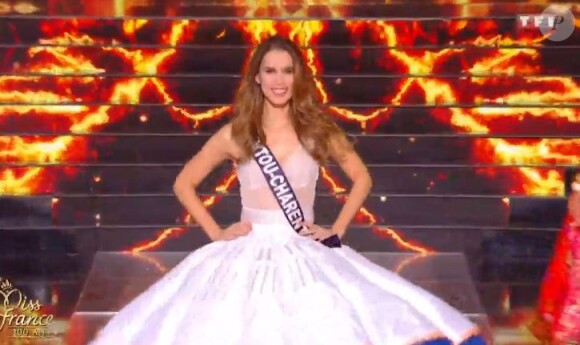 Miss Poitou-Charentes : Justine Dubois - élection de Miss France 2021 le 19 décembre sur TF1