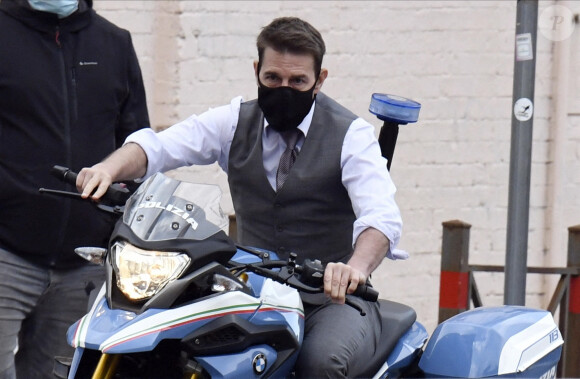 Exclusif - Tom Cruise - Tournage du film "Mission Impossible 7" dans les rues de Rome. Le 29 novembre 2020.