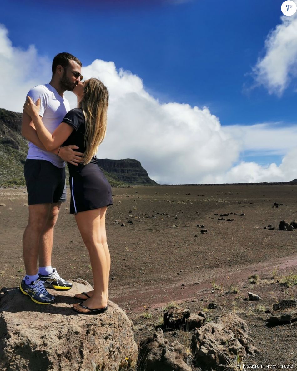 Mariés Au Premier Regard Vivien Et Charline Charline et Vivien de Mariés au premier regard en amoureux à la Réunion, le  27 novembre 2019 - Purepeople