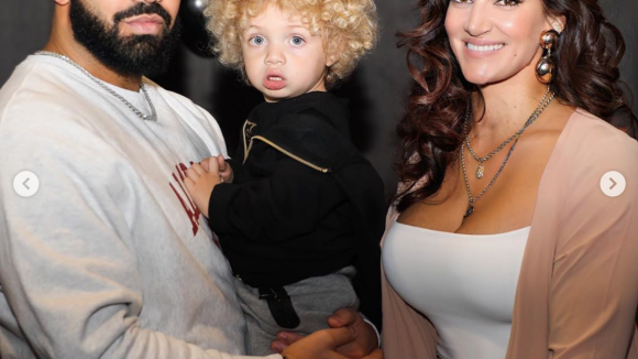 Drake, papa d'Adonis : photos inédites de son fils tout blond, en durag