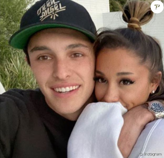 Ariana Grande et son nouveau petit ami, Dalton Gomez, sur Instagram.