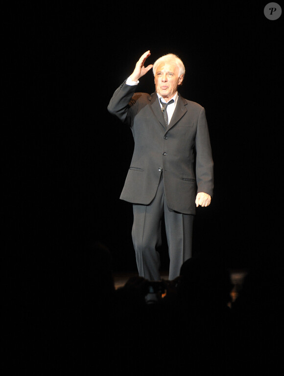 Guy Bedos sur la scene de l'Olympia pour son dernier spectacle "La der des der" a Paris. Le 23 decembre 2013