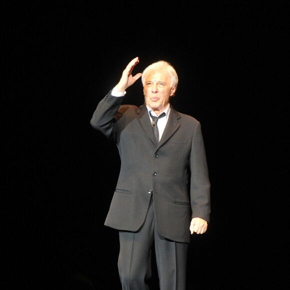 Guy Bedos sur la scene de l'Olympia pour son dernier spectacle "La der des der" a Paris. Le 23 decembre 2013