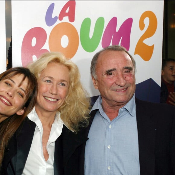 Sophie Marceau, Brigitte Fossey et Claude Brasseur lors de la sortie du DVD de la Boum au Gaumont Ambassade, à Paris.