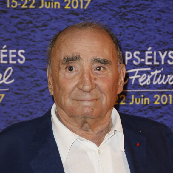 Claude Brasseur lors du photocall pour l'ouverture du 6ème "Champs Elysées Film Festival" à Paris, le 15 juin 2017. © Marc Ausset-Lacroix/Bestimage