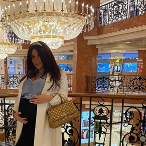 Nikola Lozina et sa fiancée Laura Lempika ont accueilli leur premier enfant, Zlatan, le 11 décembre 2020 - Instagram