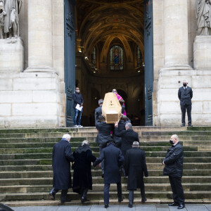 Alexandre Brasseur, le fils de Claude Brasseur, Michèle Cambon Brasseur, la femme de Claude Brasseur - Sorties - Obsèques de l'acteur Claude Brasseur en l'église Saint-Roch à Paris le 29 décembre 2020. © JB Autissier / Panoramic / Bestimage