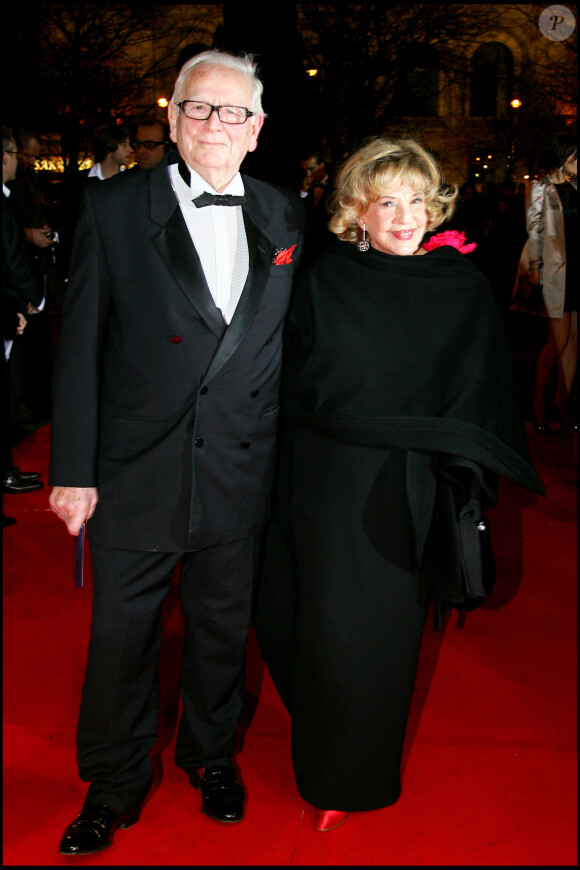 Pierre Cardin et Jeanne Moreau aux César en 2007 à Paris.