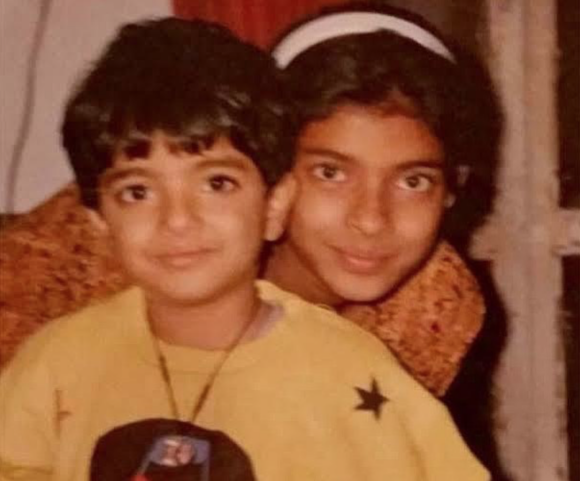 Priyanka Chopra et son petit frère Siddharth. Photo publiée le 11 juillet 2020.