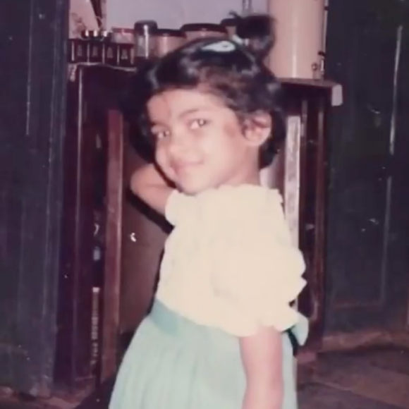 Priyanka Chopra, enfant. Photo publiée le 30 septembre 2020.