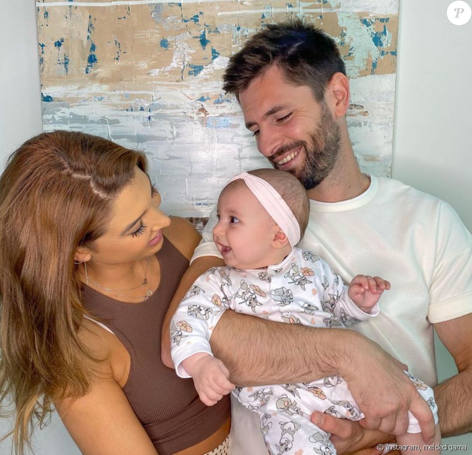 Pere De La Fille De Melanie Dedigama Mélanie Dedigama révèle qu'elle et son chéri, ainsi que leur fille Naya,  ont tous attrapé la Covid-19 - Instagram - Purepeople
