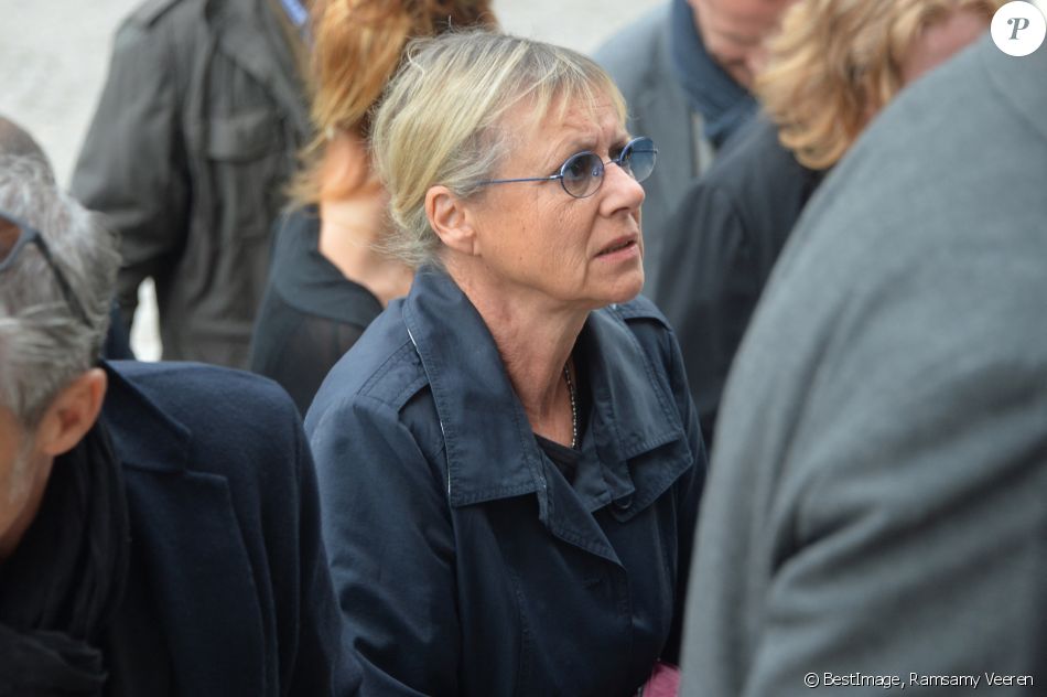 Exclusif - Dorothée (Frédérique Hoschedé) lors des obsèques de Ariane Carletti (André) au crématorium du Père-Lachaise à Paris, le 7 septembre 2019. © Ramsamy Veeren/Bestimage