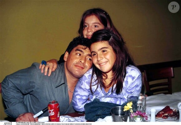 Anniversaire de Diego Maradona, 39 ans, à Buenos Aires en famille avec ses filles Dalma et Giannina.