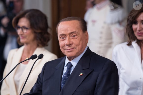 Figurant parmi les hommes les plus riches de la péninsule, sa fortune était évaluée par Forbes à 6,4 milliards d'euros
Matteo Salvini (ministre de l'Intérieur) et Silvio Berlusconi en conférence de presse à Rome, le 28 août 2019.