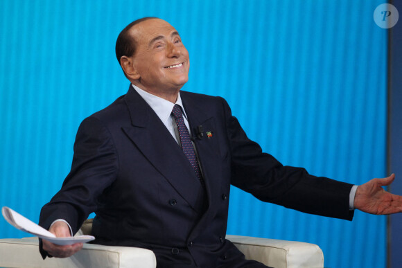 Surnommé l'Immortel en politique, il a succombé à l'âge de 86 ans le 12 juin
Silvio Berlusconi dans une émission de TV en Italie le 17 Mai 2019.
