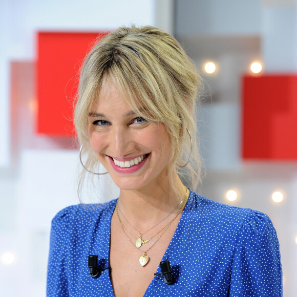 Exclusif - Pauline Lefevre - Enregistrement de l'émission ' Vivement Dimanche Prochain ' au studio Gabriel. Diffusion le 01/09/2019 sur France 2. © Guillaume Gaffiot / Bestimage.