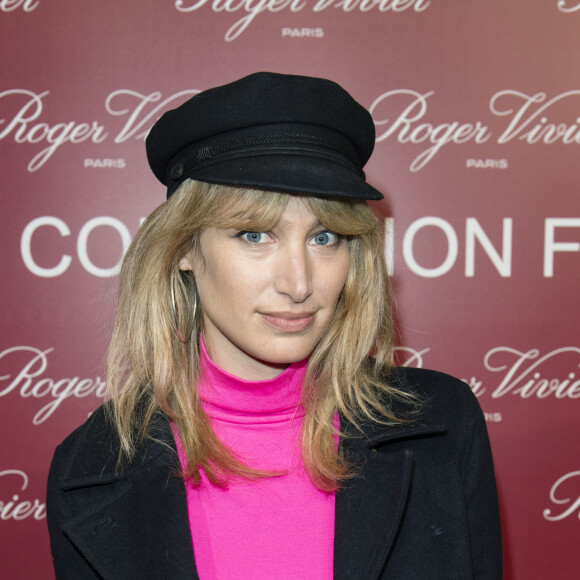 Pauline Lefèvre lors de la présentation presse de la nouvelle collection Roger Vivier "Automne-Hiver 2018/2019" à l'Espace Cambon à Paris, le 27 février 2018. © Pierre Perusseau/Bestimage 