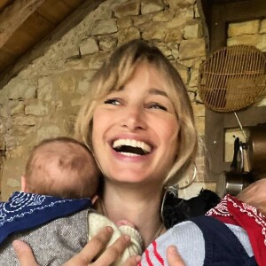 Pauline Lefèvre et ses jumeaux sur Instagram, décembre 2020.