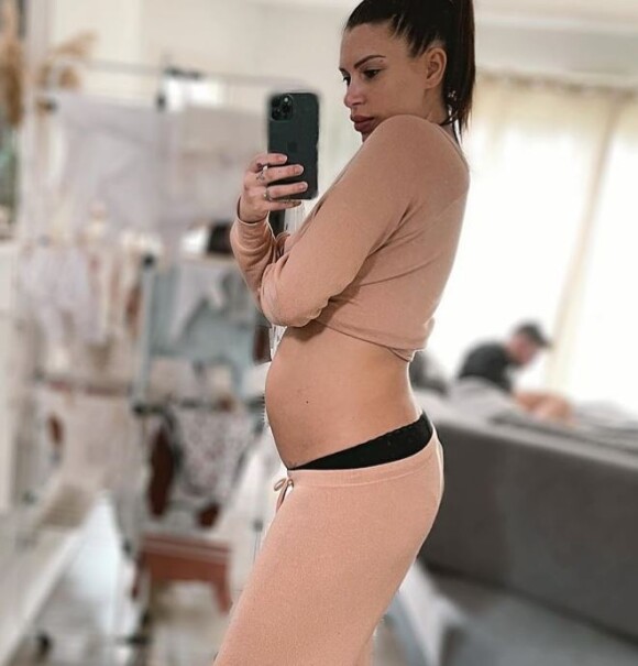 Maeva Martinez dévoile son corps après son accouchement, le 18 janvier 2021