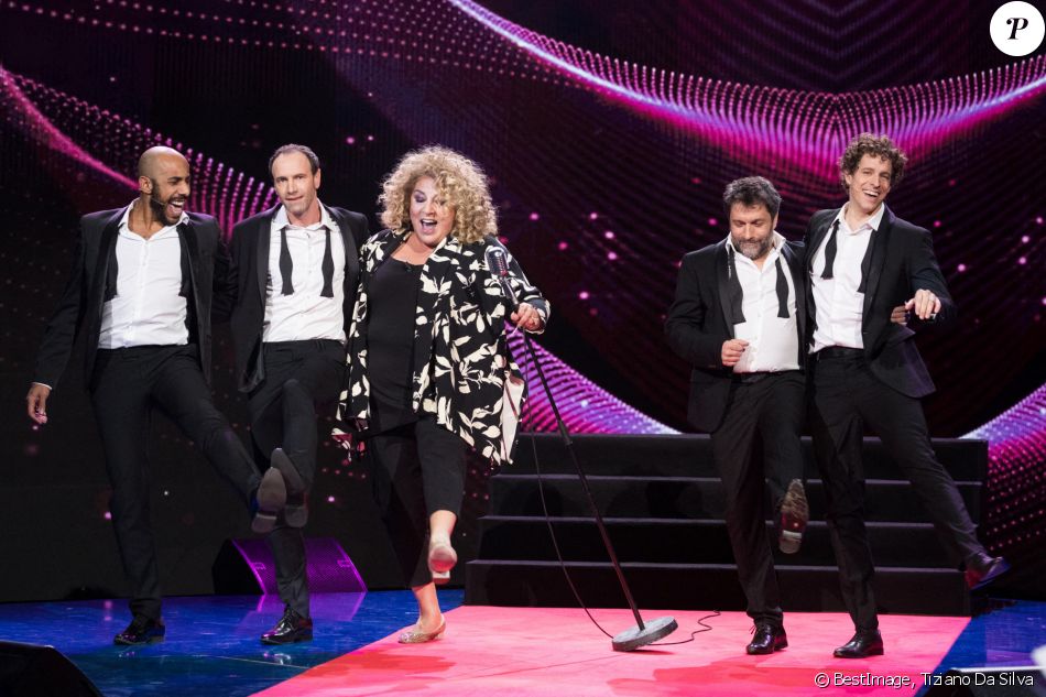 Exclusif - Marianne James et les danseurs de L.Boccolini - Enregistrement de l'émission "La Boîte à Secrets", présentée par F.Bollaert et qui sera diffusée le 22 janvier sur France 3. Le 18 janvier 2021 © Tiziano Da Silva / Bestimage