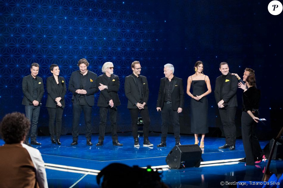 Exclusif - Laurent Luyat, Nathalie Couzouyan, Remi Feldman, Pierre Billon, Damien Thévenot, Jean Mora, Iris Mittenaere, Emmanuel Garcia, Cyril Féraud - Enregistrement de l'émission "La Boîte à Secrets", présentée par F.Bollaert et qui sera diffusée le 22 janvier sur France 3. Le 18 janvier 2021 © Tiziano Da Silva / Bestimage