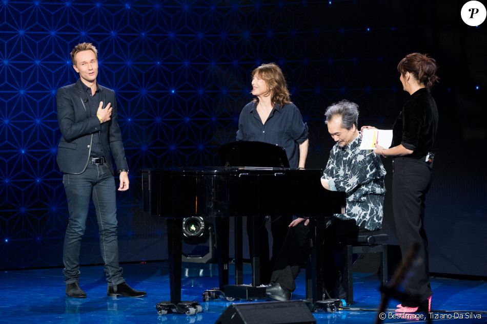 Exclusif - Cyril Féraud, Jane Birkin, Faustine Bollaert - Enregistrement de l'émission "La Boîte à Secrets", présentée par F.Bollaert et qui sera diffusée le 22 janvier sur France 3. Le 18 janvier 2021 © Tiziano Da Silva / Bestimage