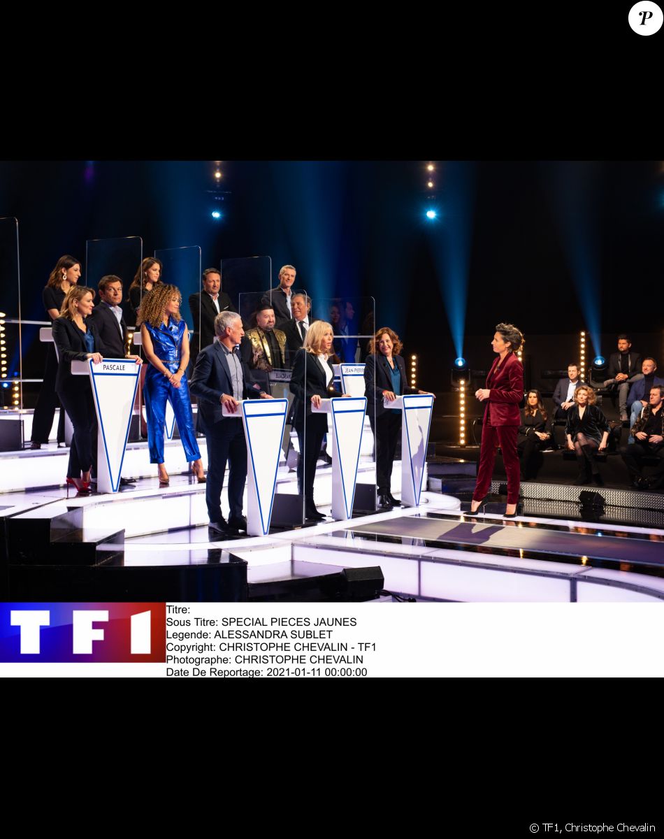 "Le Grand concours des animateurs" au profit de l'Opération Pièces Jaunes, présenté par Alessandra Sublet en présence de la première dame Brigitte Macron, le 22 janvier 2021 sur TF1.