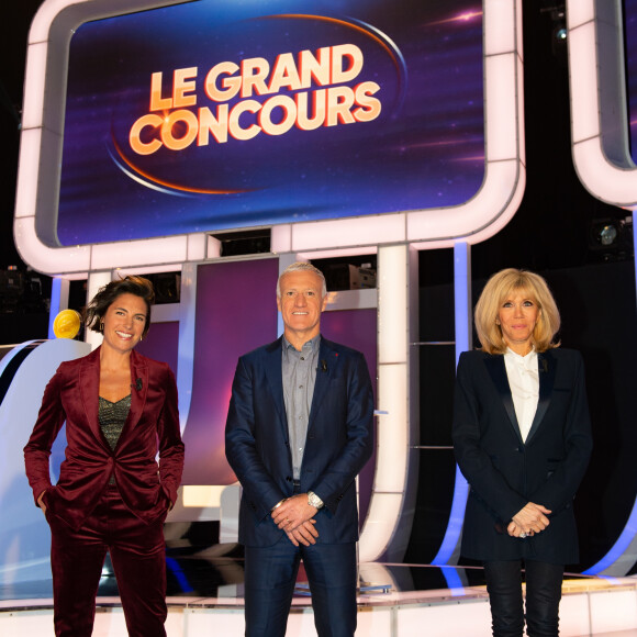 "Le Grand concours des animateurs" au profit de l'Opération Pièces Jaunes, présenté par Alessandra Sublet en présence de la première dame Brigitte Macron, le 22 janvier 2021 sur TF1.