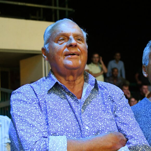 Exclusif - Gérard Louvin et son compagnon Daniel Moyne - Gala de boxe "No Limit Episode IX" organisé par B. Asloum (ancien champion du monde de boxe) en plein air au théâtre Tivol au Cannet le 18 juillet 2019. © Bruno Bebert/Bestimage