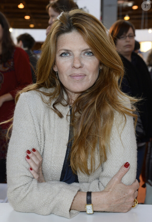 Gwendoline Hamon - 34 ème édition du Salon du Livre à Paris Porte de Versailles le 22 mars 2014.