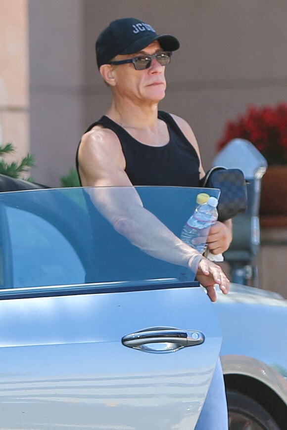 Exclusif - Jean-Claude Van Damme arrive à un déjeuner à Beverly Hills. Le 10 juillet 2020.