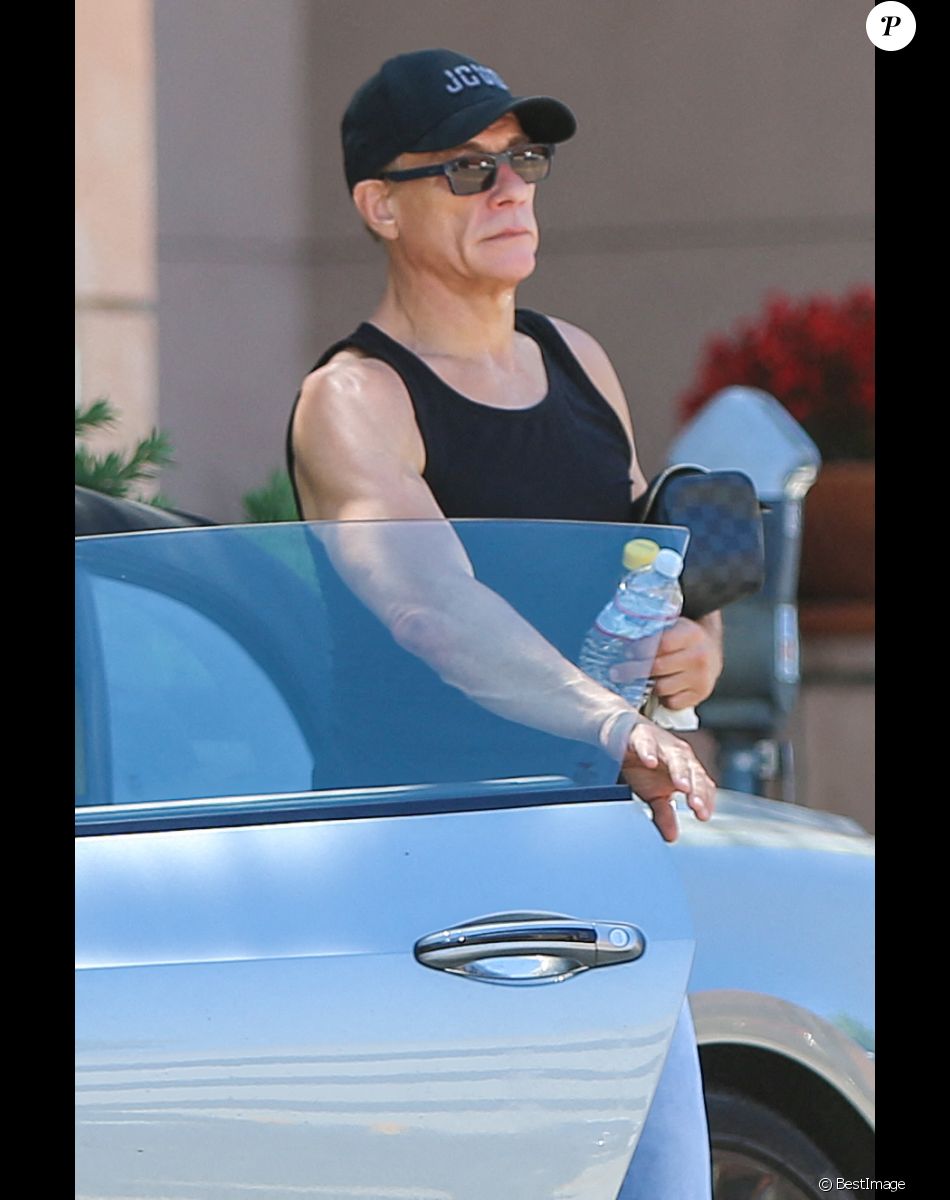 Exclusif - Jean-Claude Van Damme arrive à un déjeuner à Beverly Hills. Le 10 juillet 2020.