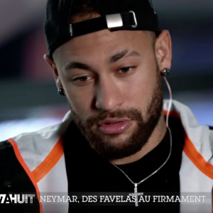 Neymar évoque sa famille et son fils Davi dans "Sept à Huit" sur TF1, le 31 janvier 2021.