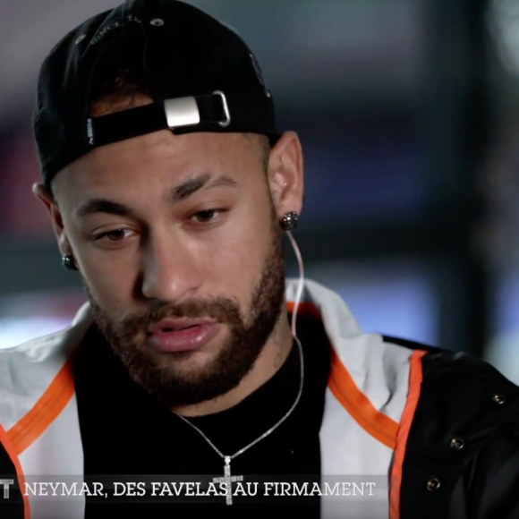 Neymar évoque sa famille et son fils Davi dans "Sept à Huit" sur TF1, le 31 janvier 2021.