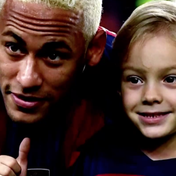 Neymar évoque sa famille et son fils Davi dans "Sept à Huit" sur TF1, le 31 janvier 2021.