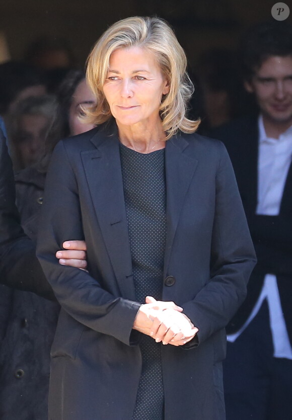Info - Claire Chazal cambriolée, les voleurs emportent 41 000 euros de bijoux - Claire Chazal - Obsèques de Josette Chazal, la mère de Claire Chazal, en l'église Notre Dame d'Auteuil à Paris, le 14 avril 2015.