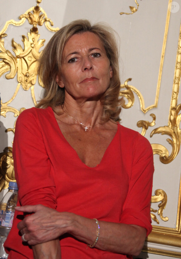 Info - Claire Chazal cambriolée, les voleurs emportent 41 000 euros de bijoux - Archive - Claire Chazal a Paris en Mai 2013.