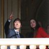 Gad Elmaleh et sa compagne Charlotte Casiraghi - Présentation de la princesse Gabriella et du prince Jacques de Monaco au balcon du palais princier de Monaco, le 7 janvier 2015, à la population monégasque en présence de la famille princière.