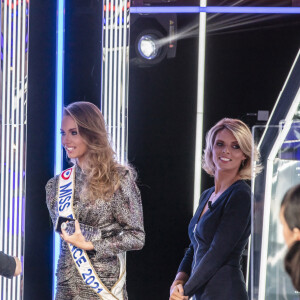 Exclusif - Amandine Petit (Miss France 2021) et Sylvie Tellier - Enregistrement de l'émission "Touche Pas à Mon Poste (TPMP)", présentée par C.Hanouna et diffusée sur C8 le 7 janvier 2021 © Jack Tribeca / Bestimage