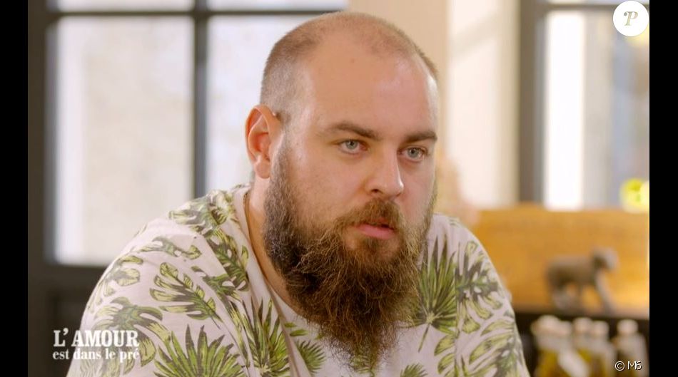 Valentin L Amour Est Dans Le Pre 2021 Trompe Par Son Ex L Amour Propre En Prend Un Coup Le Diaporama Purepeople