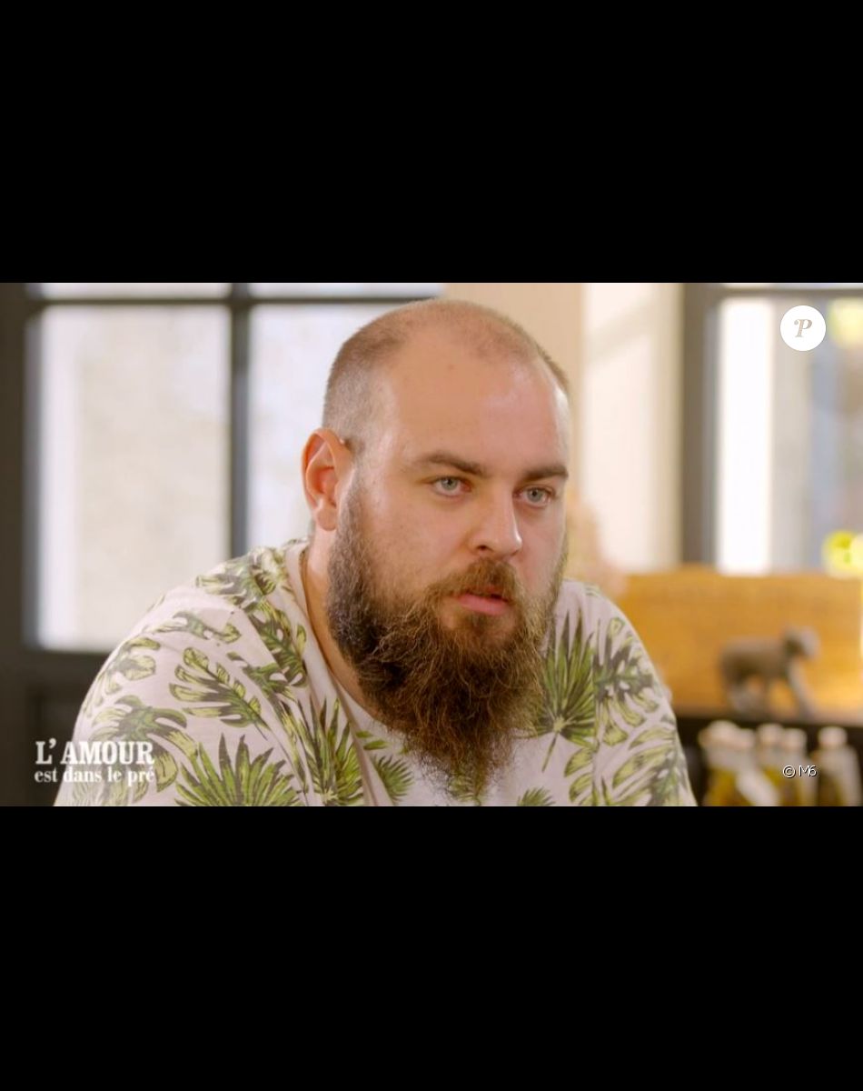 Valentin lors du tournage de son portrait de "L'amour est dans le pré 2021", diffusion le 8 février sur M6
