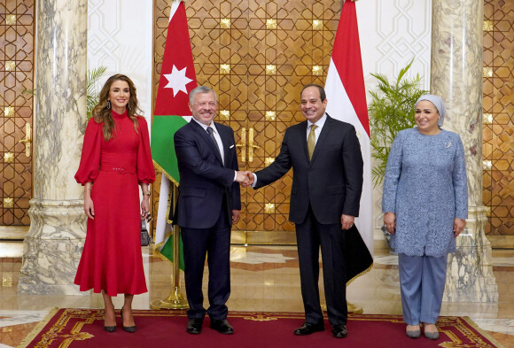 Le Roi Abdallah et la Reine Rania en visite officielle en Egypte rencontrent Abdel Fattah El Sisi et sa femme Entissar Amer, au palais d'Al Ittihadiya à Heliopolis près du Caire le 10 octobre 2019.