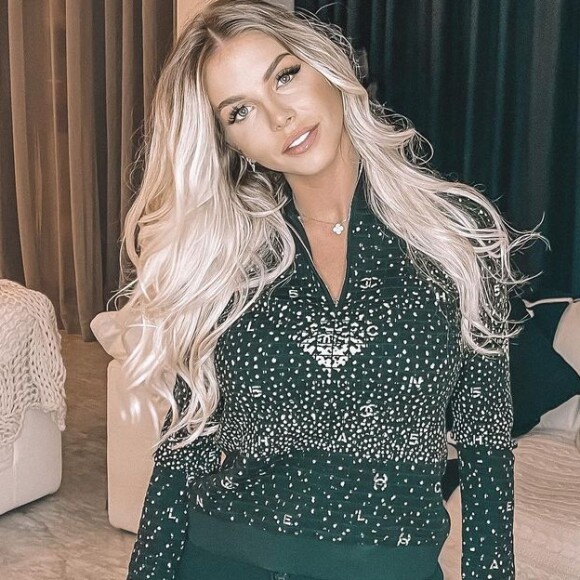 Jessica Thivenin pose sur Instagram, le 8 février 2021